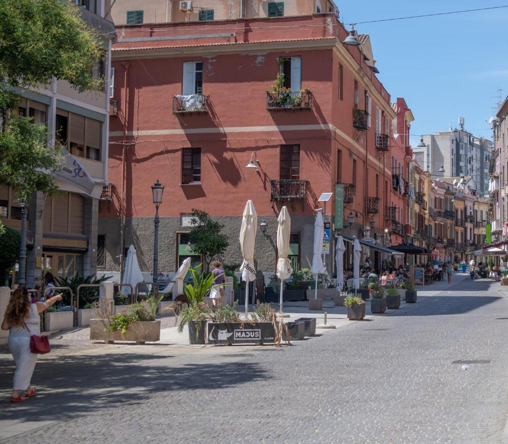 Izzhome Corso76 Cagliari Kültér fotó